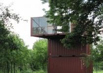 Kunstlab Orbino - Unit 1 - Cantilevered Cargo Shipping Container Architecture Design